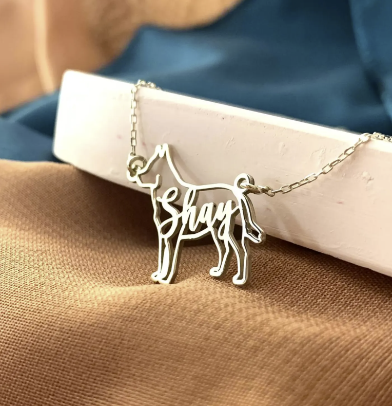 Custom Dog Silhouette Name Necklace – A Tail-Wagging Tribute to Your Best Friend