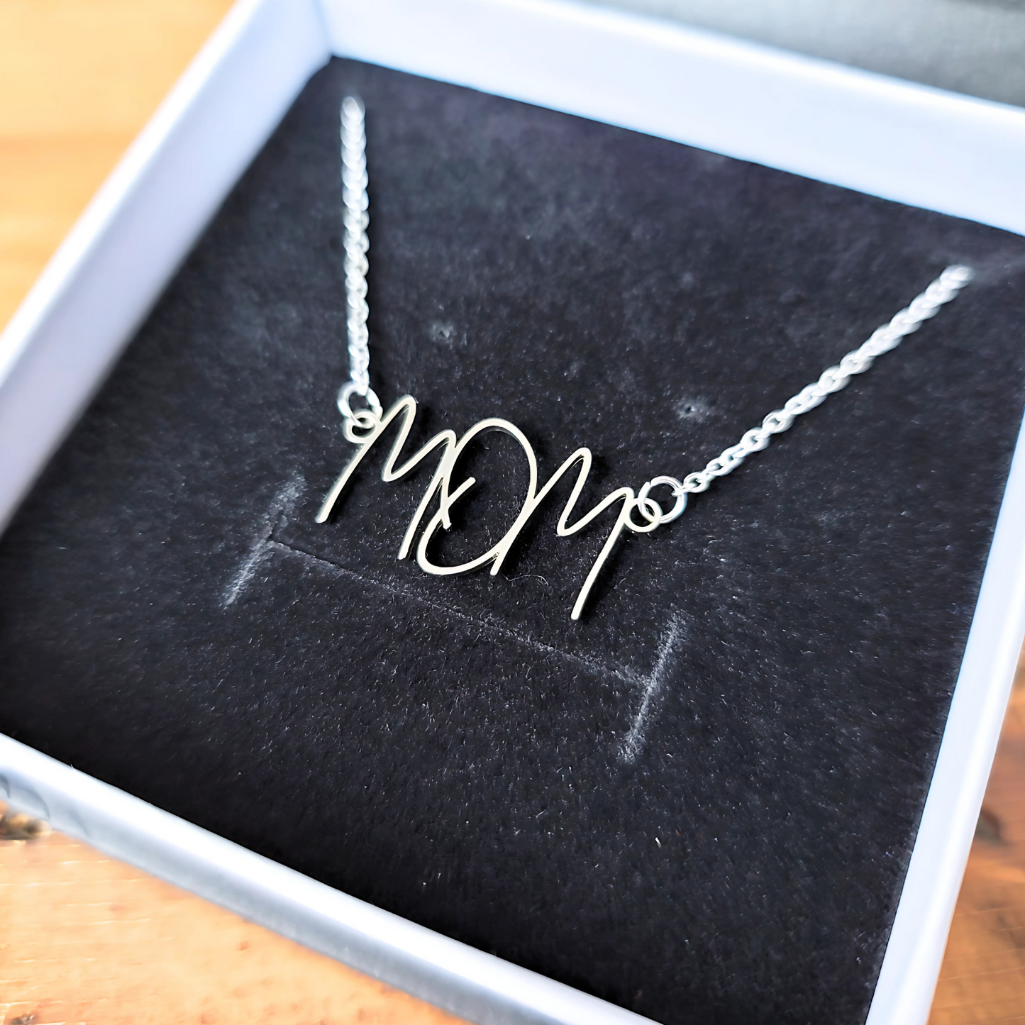 MOM Esme Style Necklace